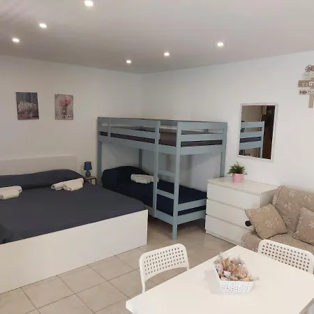 Monovano Di Schiso Apartament Giardini-Naxos
