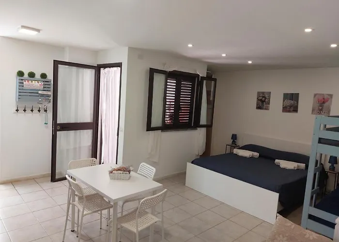 Monovano Di Schiso Джардини-Наксос